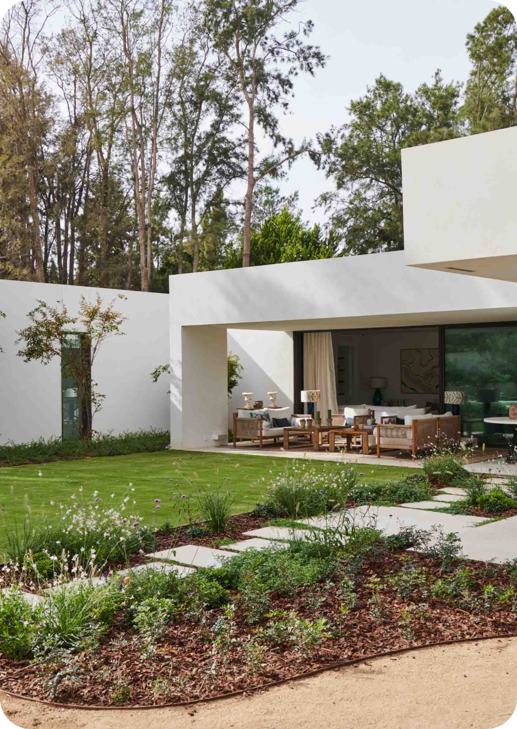 luxuriose-villa-sotogrande-inhaus-272x